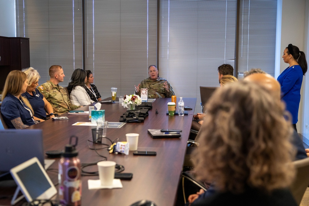 88th Readiness Division Commander meets with Vivage-Beecan Health