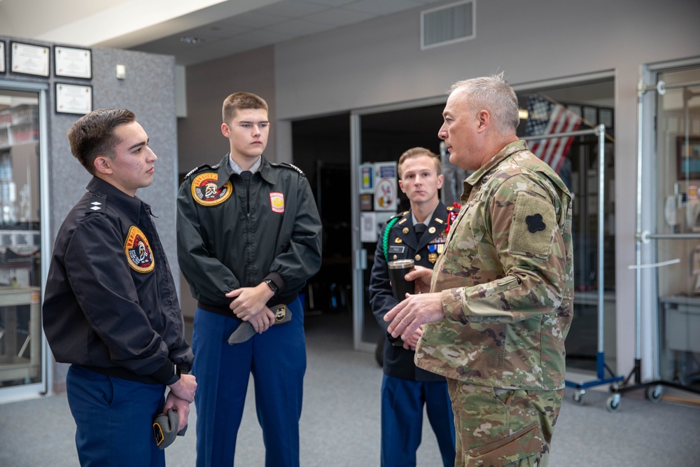 88th Readiness Division commander meets with Fountain-Fort Carson High School Cadets