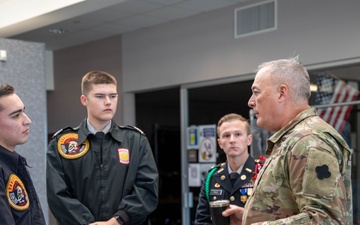 88th Readiness Division commander meets with Fountain-Fort Carson High School Cadets