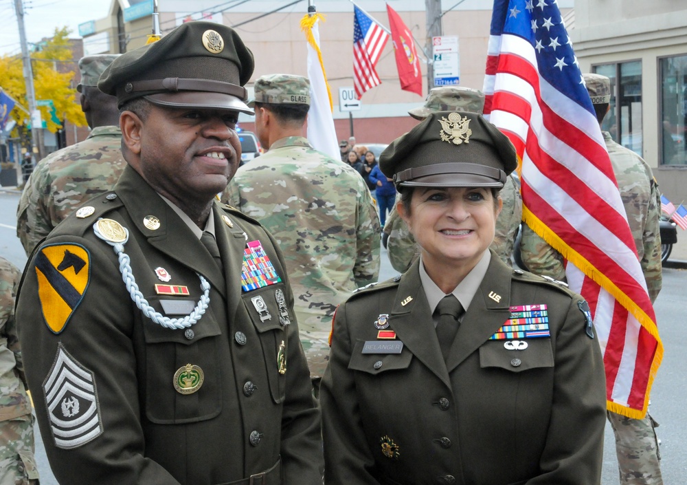 Army Reserve leaders celebrate veterans in annual Bronx Parade