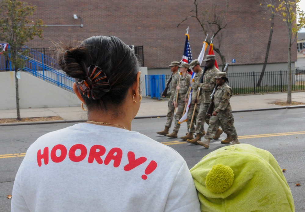 Army Reserve leaders celebrate veterans in annual Bronx Parade