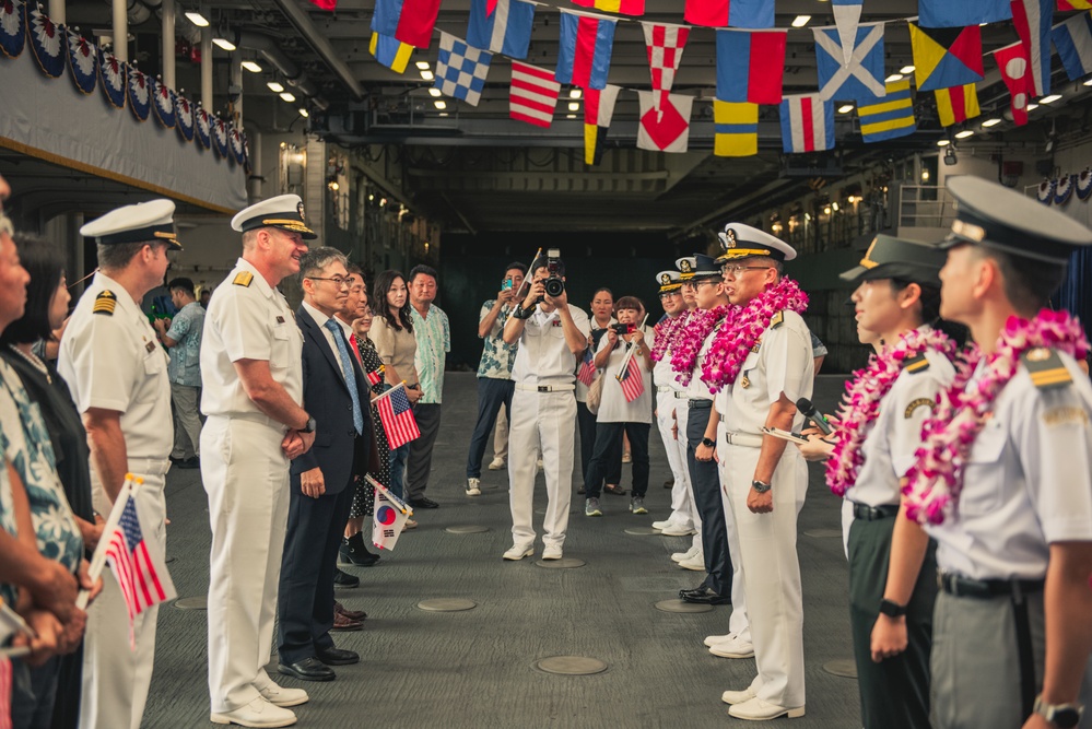 CJRM Welcomes ROKS Marado (LPH-6112) to Guam