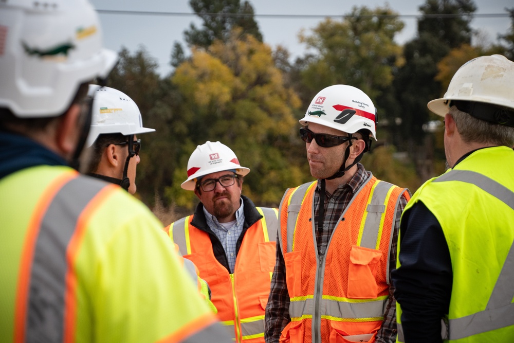 USACE Sacramento District Engineer Briefs SAME Group on Sacramento Weir Widening Project