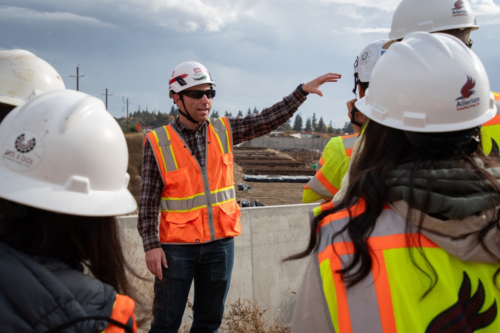 USACE Sacramento District Engineer Briefs SAME Group on Sacramento Weir Widening Project