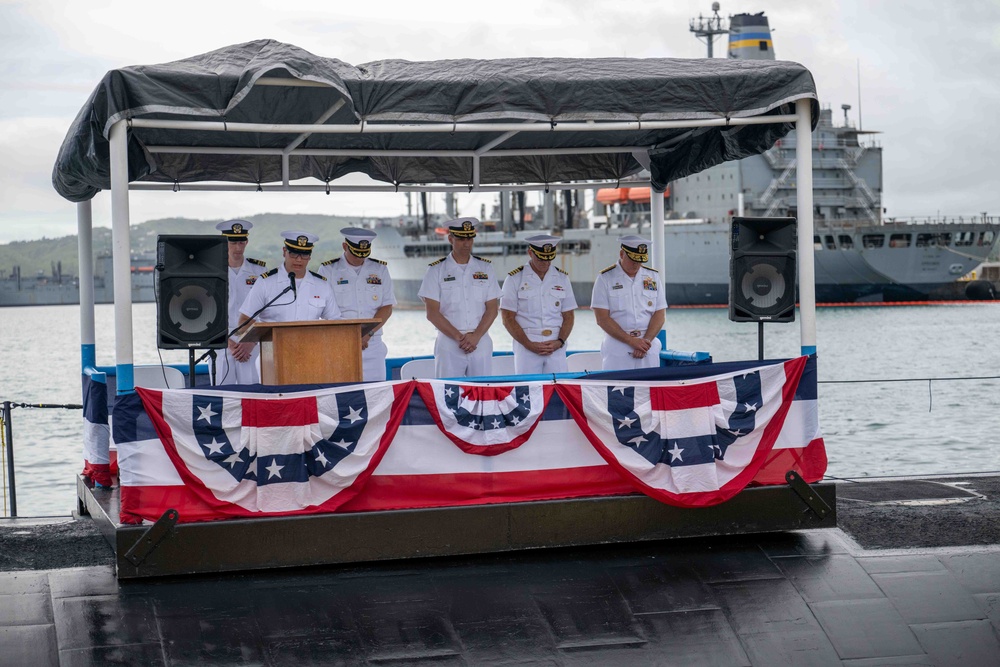 USS Annapolis Hold Change of Command Ceremony