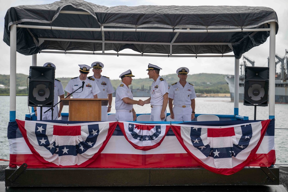 USS Annapolis Hold Change of Command Ceremony