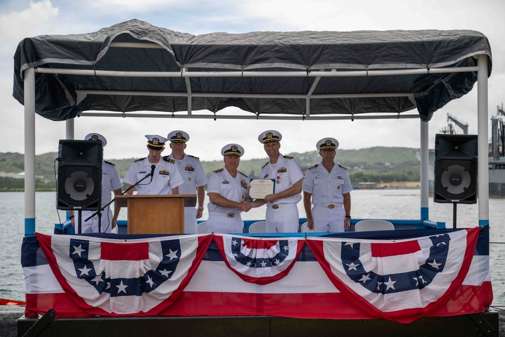 USS Annapolis Hold Change of Command Ceremony