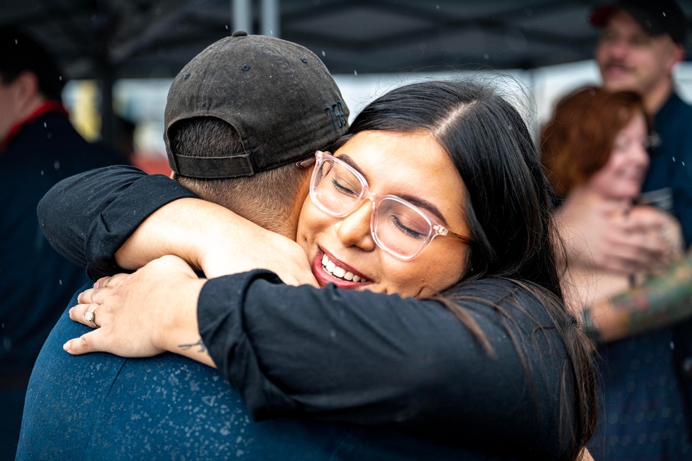 USS Jefferson City (SSN 759) returns to Naval Base Guam