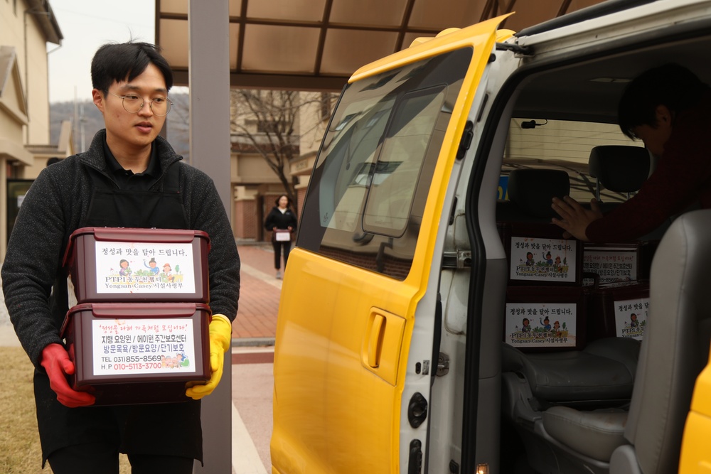 Sharing tradition and friendship: annual kimchi making event brings Soldiers and locals together