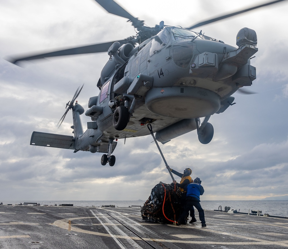 USS Preble (DDG 88) VERTREP