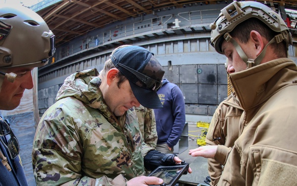 MDSU 2 and EODMU 6 Afloat Salvage Training