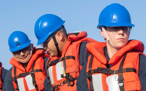 Frank E. Petersen Jr. conducts fueling-at-sea with Abraham Lincoln