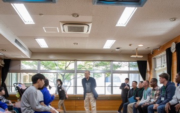 U.S. Marines build relationships with local Japanese schools