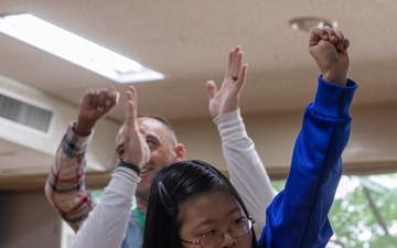 U.S. Marines build relationships with local Japanese schools