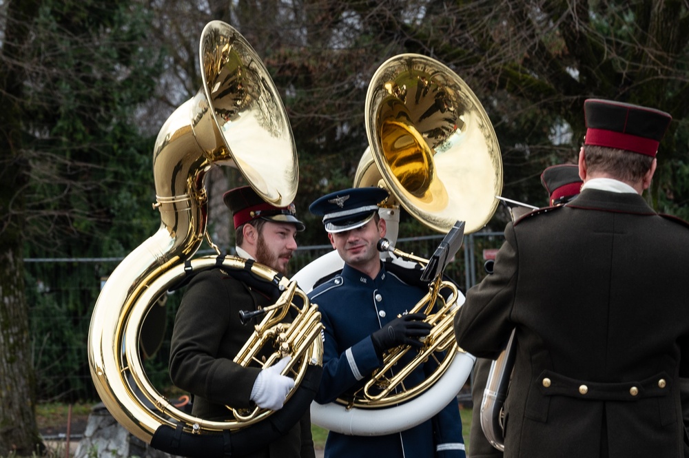 USAFE-AFAFRICA Band, Latvian National Guard Orchestra builds community in combined marching band