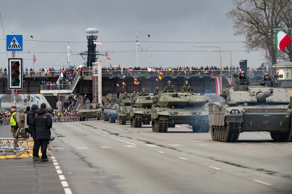 USAFE-AFAFRICA Band, Latvian National Guard Orchestra builds community in combined marching band