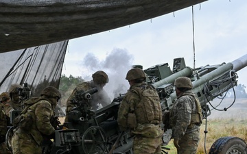 Dynamic Front 25: FAS 2CR shoot M777 howitzer