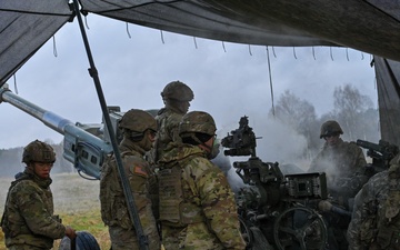 Dynamic Front 25: FAS 2CR shoot M777 howitzer