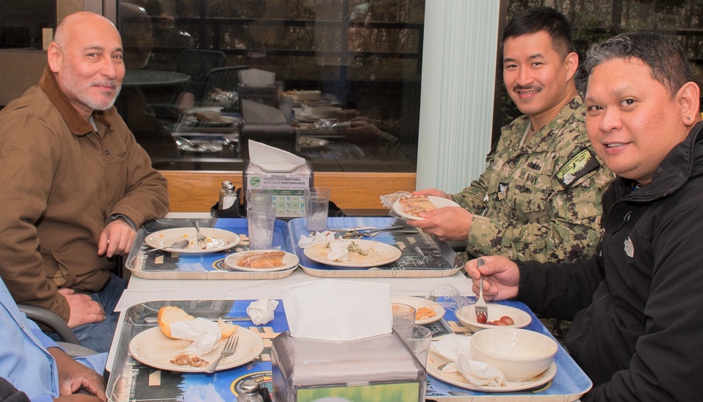 Giving Thanks at NHB/NMRTC Bremerton