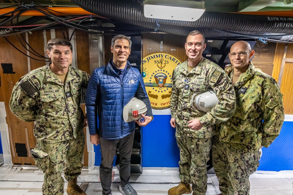 Navy Leader Highlights Shipyards’ Vital Role in Fleet Readiness During Pacific Northwest Visit