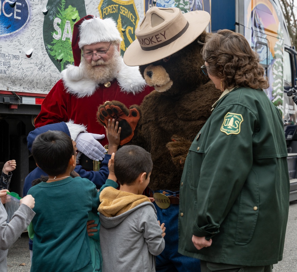 U.S. Capitol Christmas Tree visits Dover Air Force Base