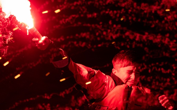 Coast Guard Conducts Pyrotechnics Training in Station New York Boat Basin