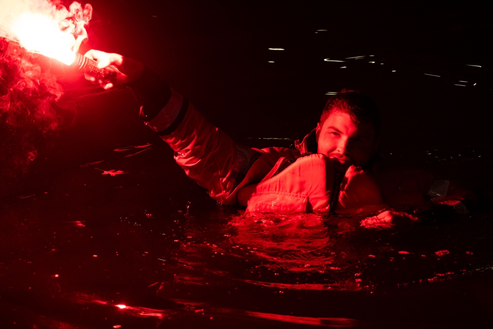 Coast Guard Conducts Pyrotechnics Training in Station New York Boat Basin