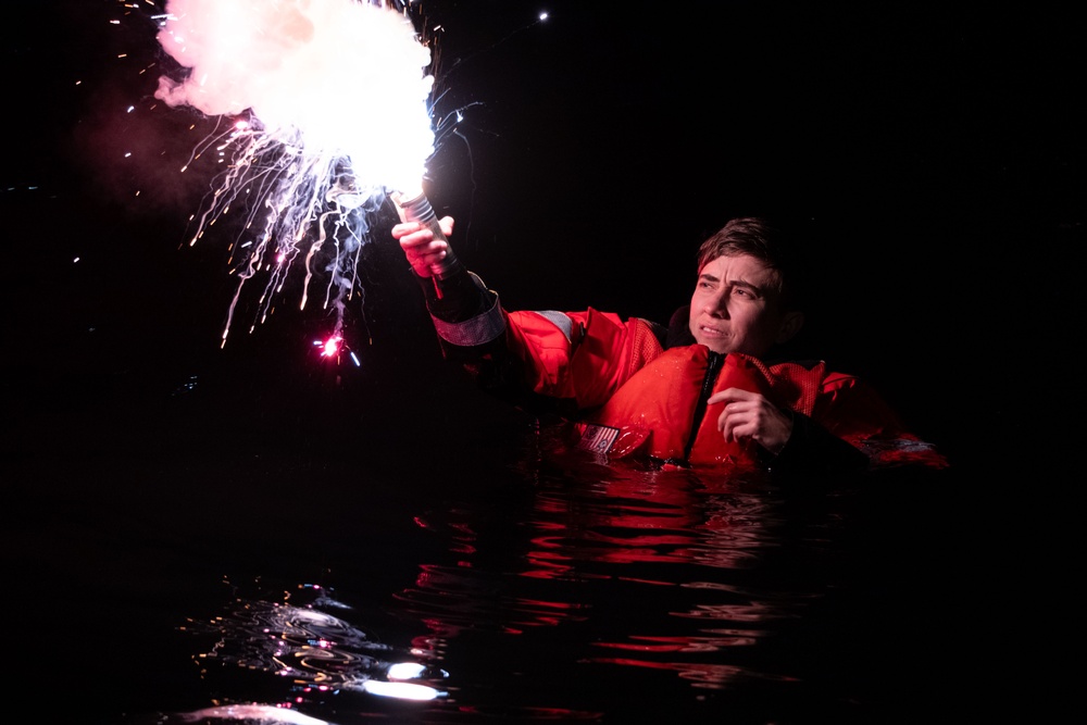 Coast Guard Conducts Pyrotechnics Training in Station New York Boat Basin