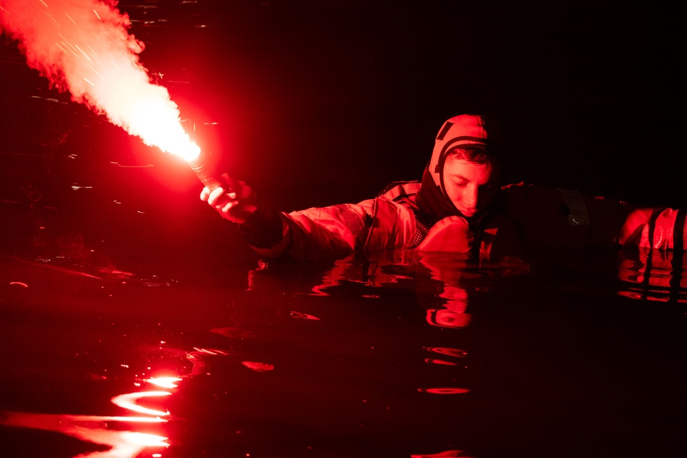 Coast Guard Conducts Pyrotechnics Training in Station New York Boat Basin