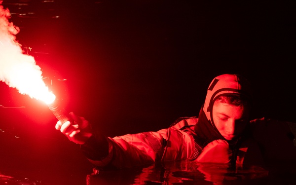 Coast Guard Conducts Pyrotechnics Training in Station New York Boat Basin