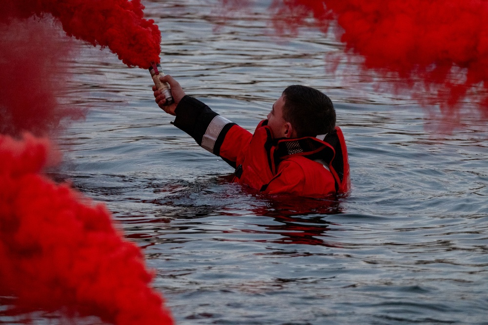 Coast Guard Conducts Pyrotechnics Training in Station New York Boat Basin