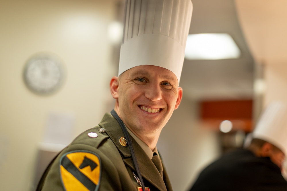 Walter Reed Board of Directors Serve Thanksgiving Meal