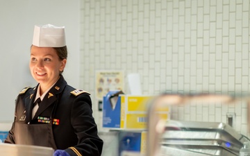 Walter Reed Board of Directors Serve Thanksgiving Meal