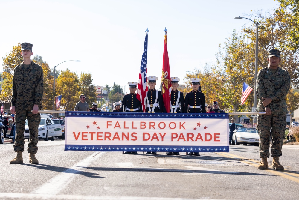 1st MARDIV Band performs at Fallbrook Veterans Day parade