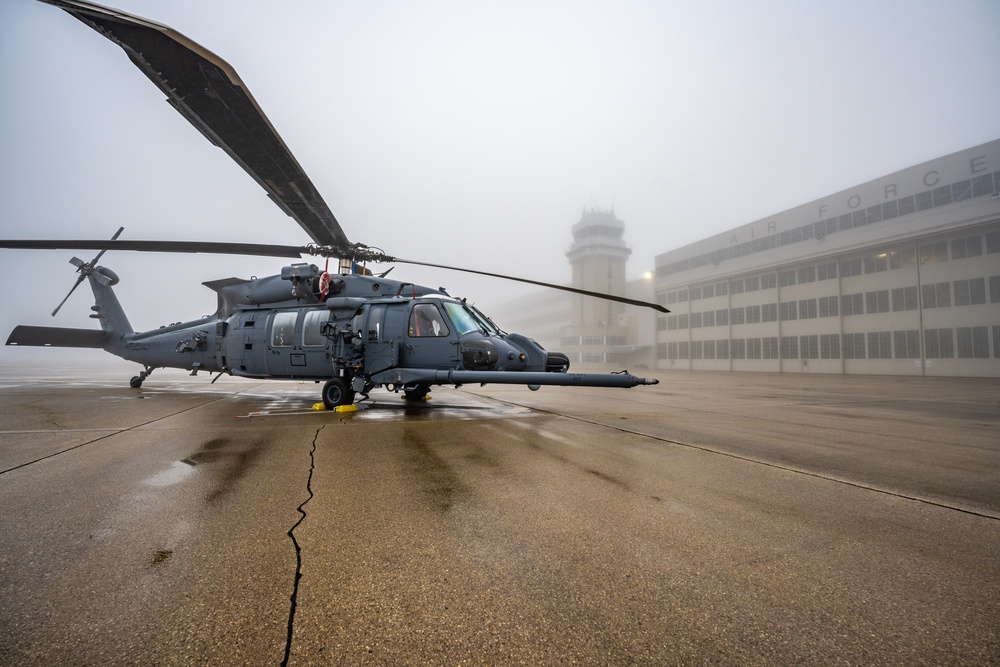 HH-60W visits Wright-Patt