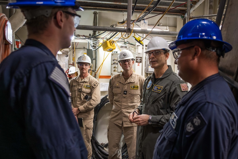 USFF Deputy Commander Visits USS Carney (DDG 64)