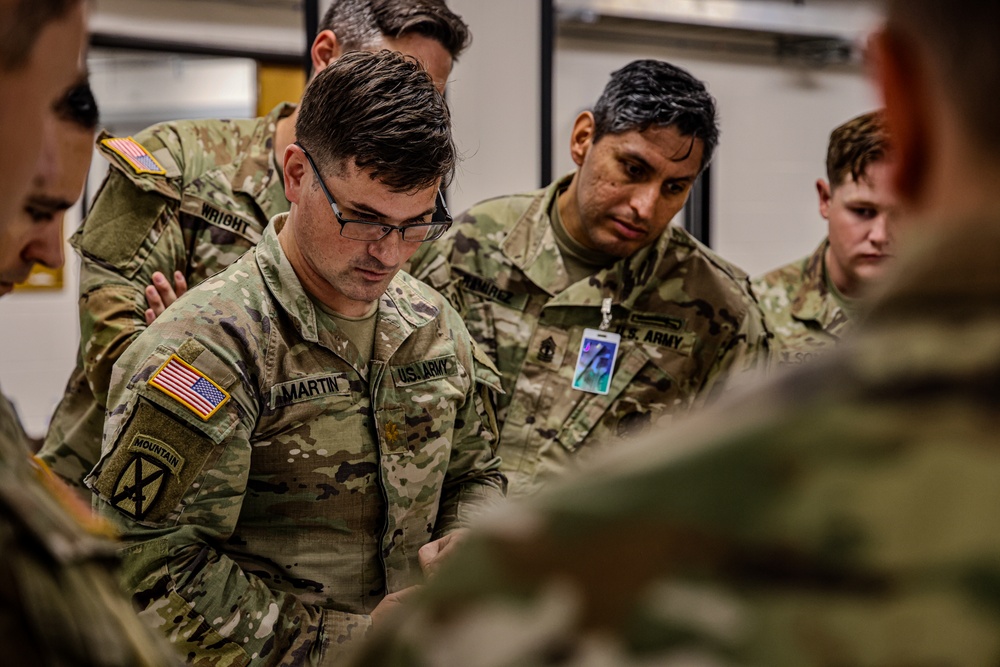 Army Advisors Attend Leader Training Program