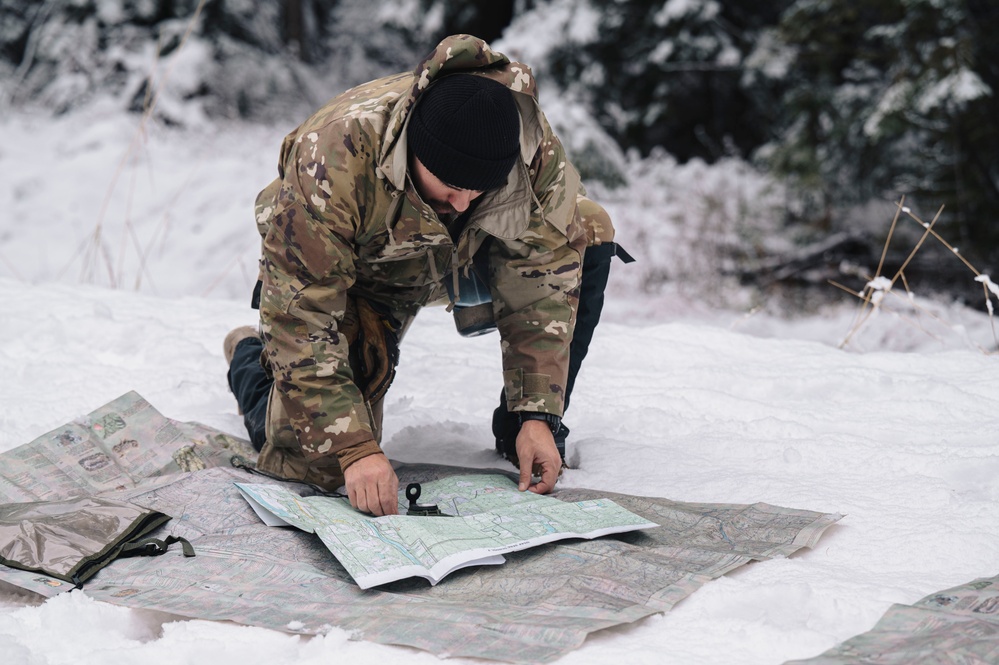 Pre-Team 25-02 performs winter navigation