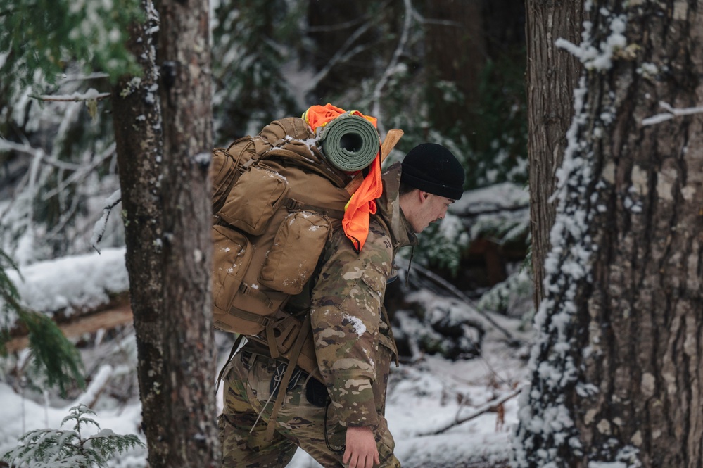 Pre-Team 25-02 performs winter navigation