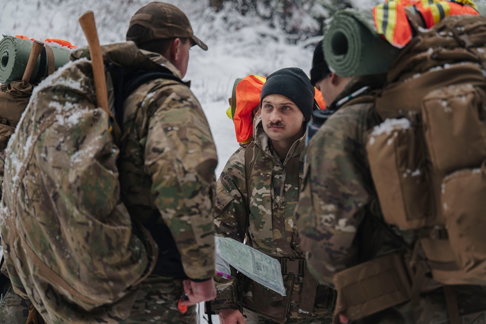 Pre-Team 25-02 performs winter navigation