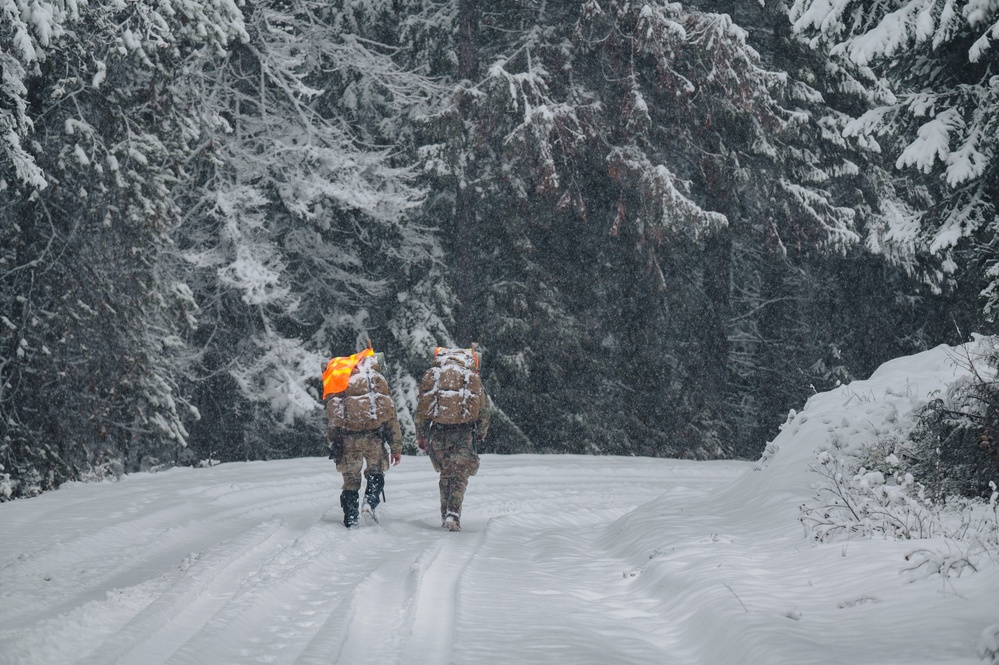 Pre-Team 25-02 performs winter navigation