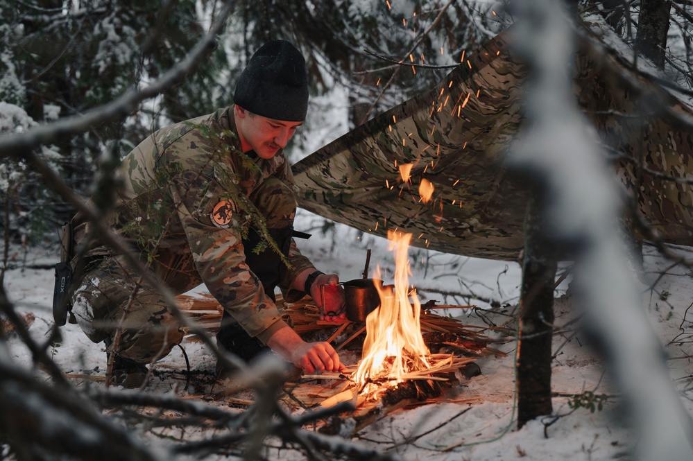 Pre-Team 25-02 performs winter navigation