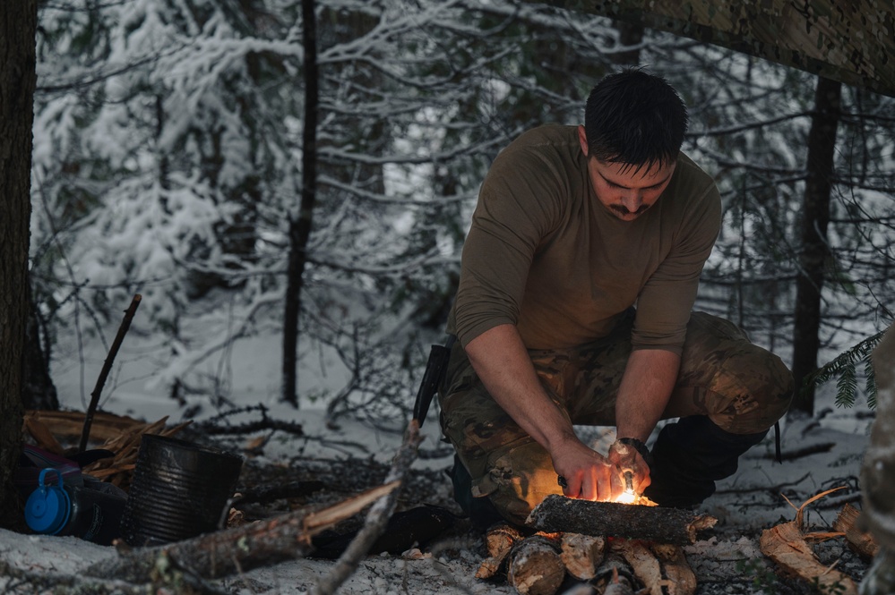 Pre-Team 25-02 performs winter navigation