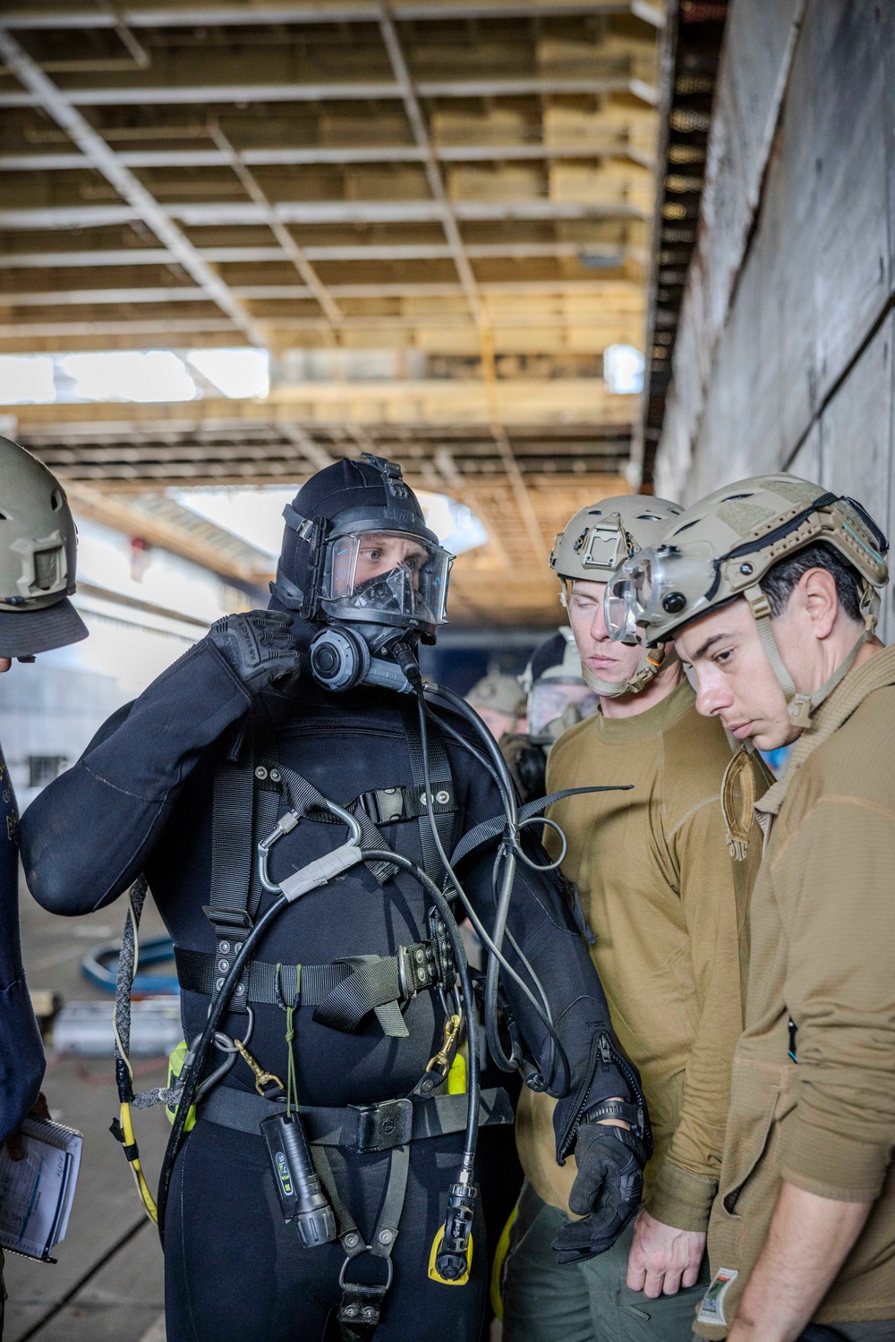 MDSU 2 and EODMU 6 Afloat Salvage Training