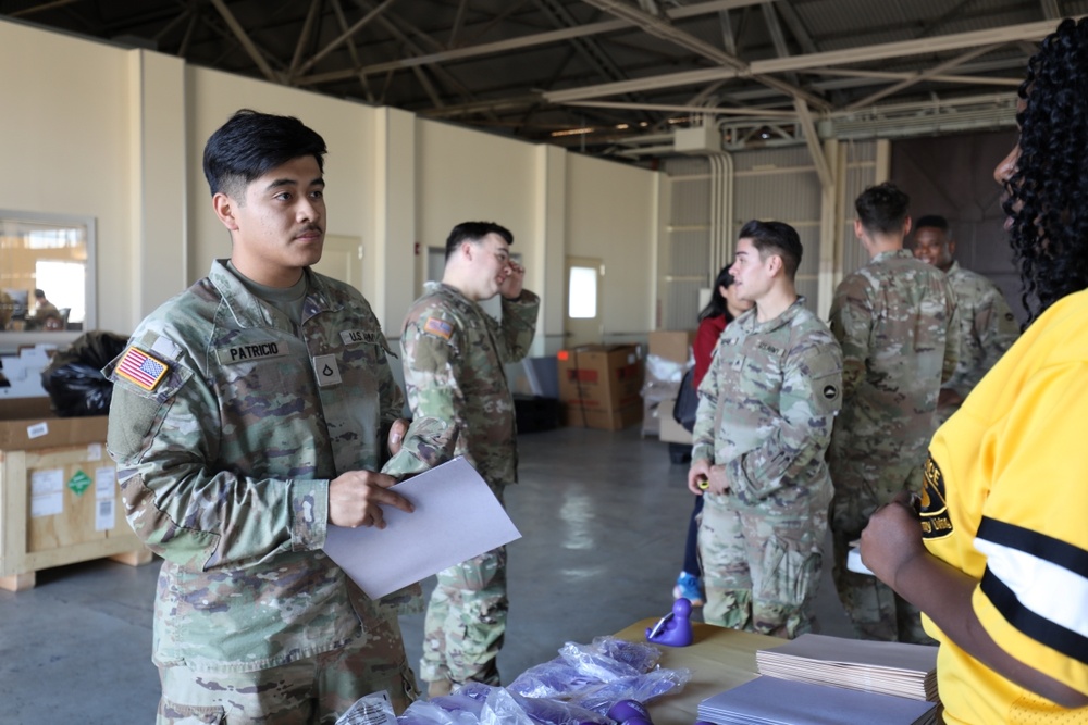 USO, Army Community Service bring slice of joy to Soldiers in Japan with ‘Operation Pizza Drop’