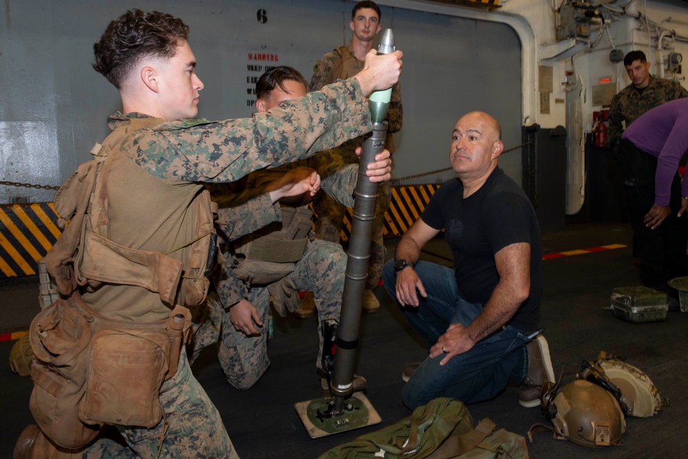 15th MEU static weapon display