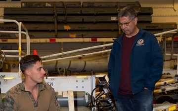 15th MEU static weapon display