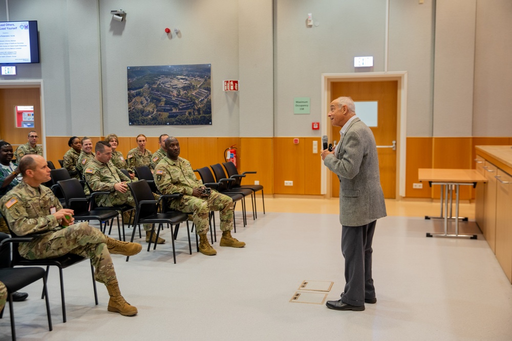 Retired Major General David Rubenstein Visits LRMC