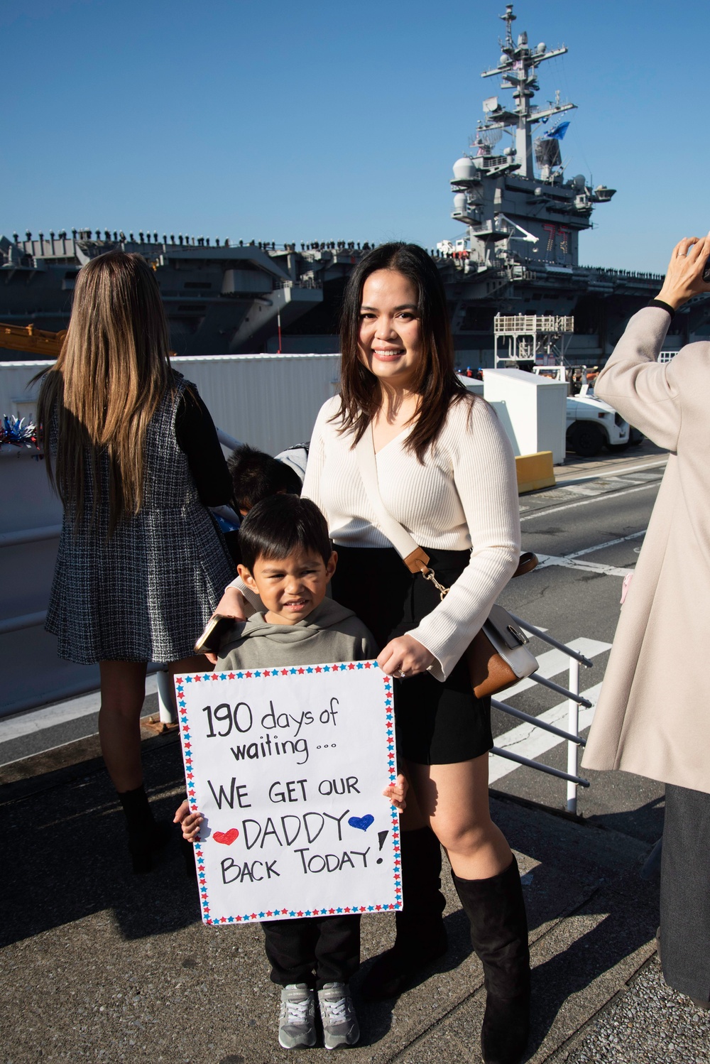 USS George Washington Arrives at CFAY