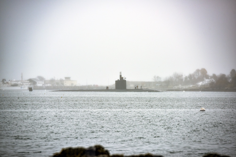 USS Hampton (SSN 767) Arrives at Portsmouth Naval Shipyard